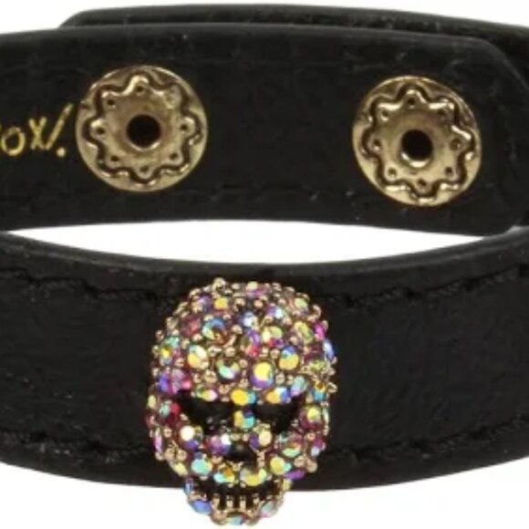 Betsey Johnson Faux Stone Pave Skull Leather Snap Bracelet - Picture 4 of 10
